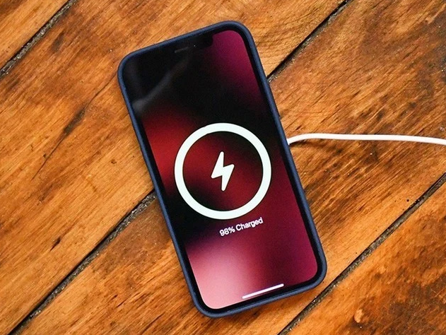 汤旺河苹果手机维修分享iPhone 12可以随便充电吗 